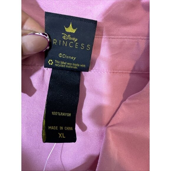 Disney Her Universe Mulan Shirt XL Pink Floral Sword Graphic Button Up NWT - Picture 5 of 8